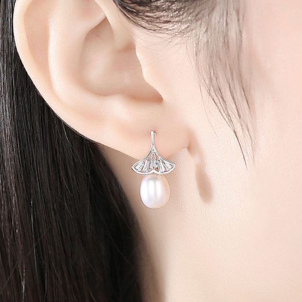杏葉下的珍珠 925純銀耳環