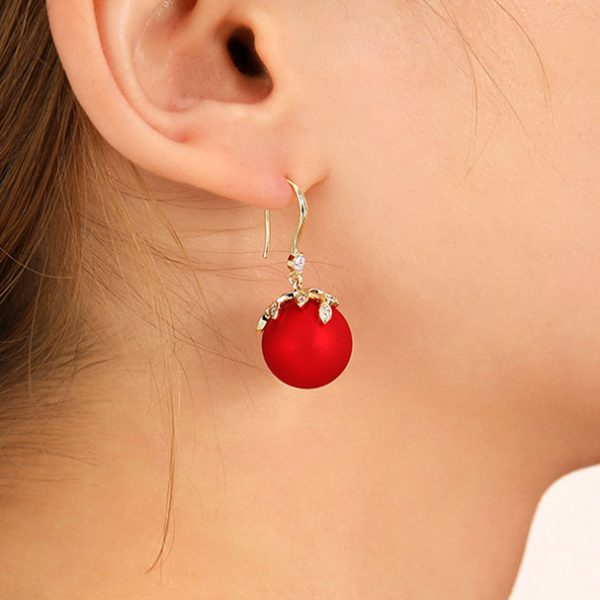 亮麗攀爬葉子紅擬珍珠鋯石耳環