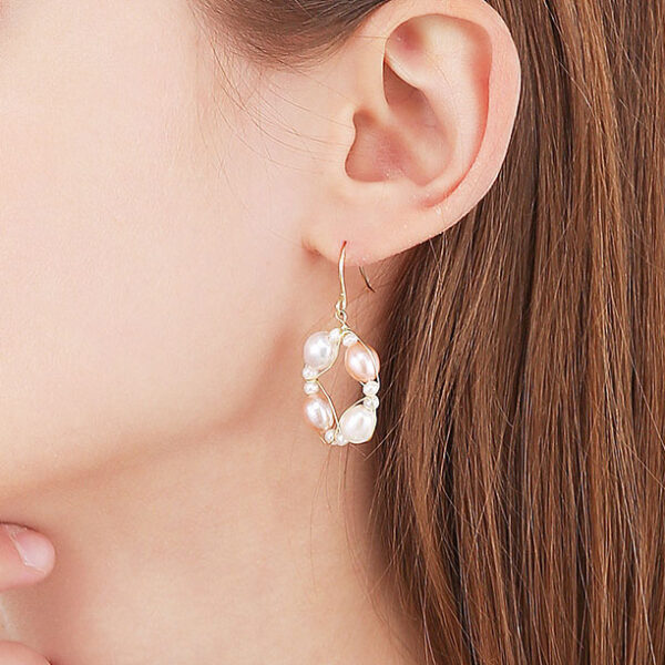 粉白雙色淡水珍珠圍繞耳環